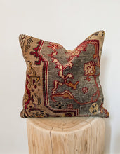 Load image into Gallery viewer, Kate