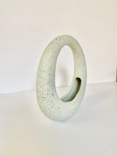 Load image into Gallery viewer, Decorative vase