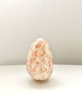Load image into Gallery viewer, Sunstone egg