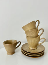 Load image into Gallery viewer, Set of 4 tea cups
