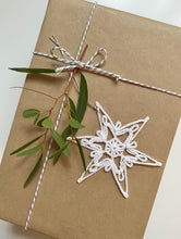 Load image into Gallery viewer, Snowflake ornaments
