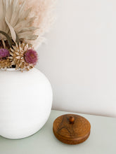 Load image into Gallery viewer, Wood carved dish with lid
