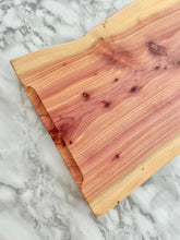 Load image into Gallery viewer, Serving board- Cedar
